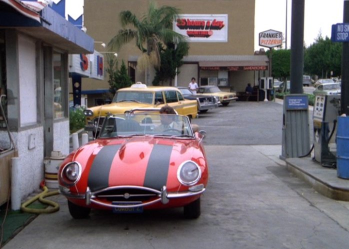 1962 Jaguar XK-E dans Matt Houston, Série télé, 1982-1985